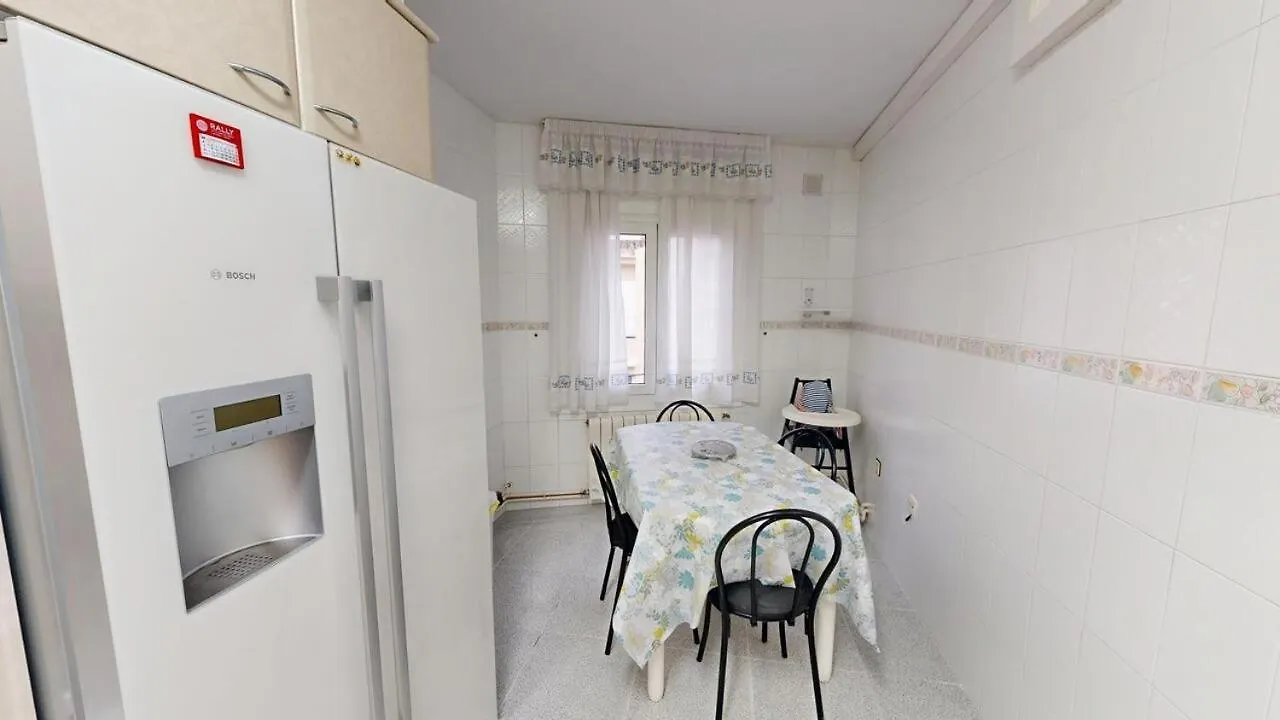 Appartement , Proche Centre Ville Commerce Plage Rosas